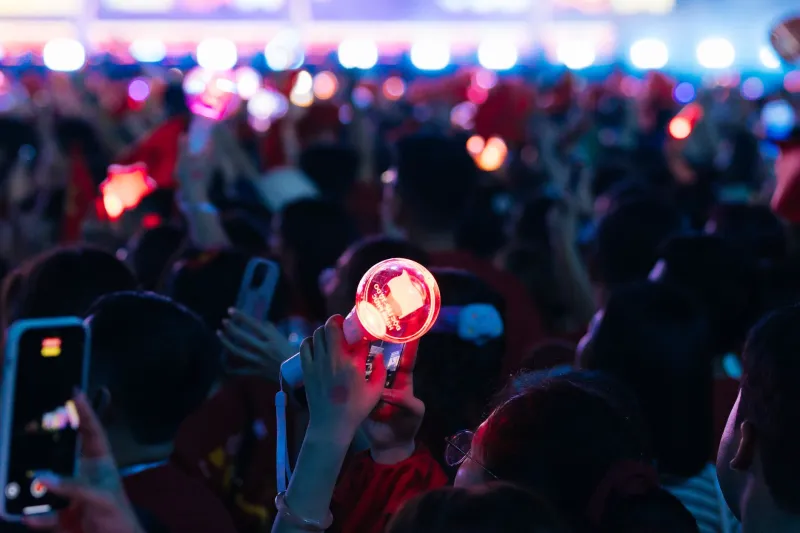 Sold Out in Minutes: The Asian Pop Invasion Taking Over American Arenas
